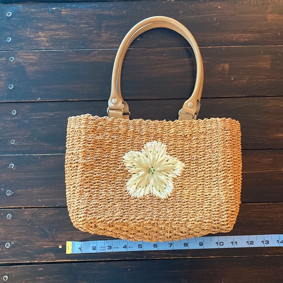Faded Glory Handbags - Y2K Rattan Style Flower Purse